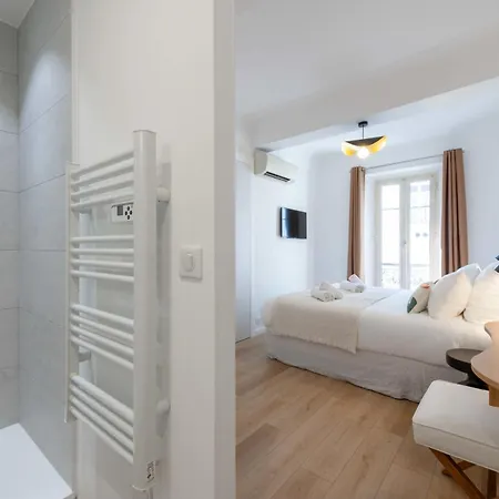 2-br Terrace Centre 戛纳