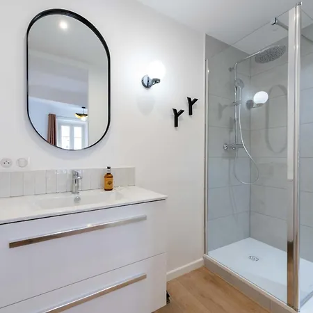 2-br Terrace Centre 公寓 *