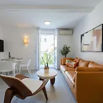 2-br Terrace Centre