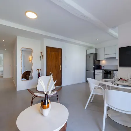 2-br Terrace Centre 公寓 *