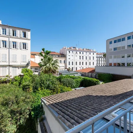 2-br Terrace Centre Appartement